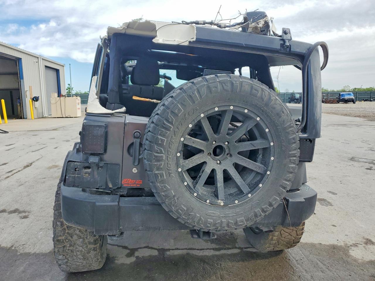 2016 Jeep Wrangler Unlimited Sport - Image 6