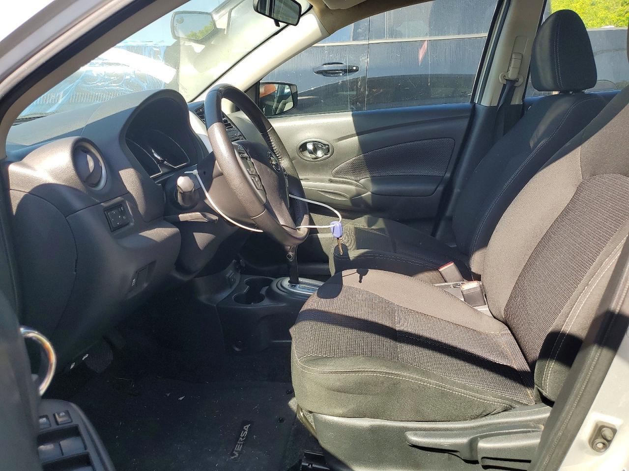 2017 Nissan Versa 1.6 S - Фото 7
