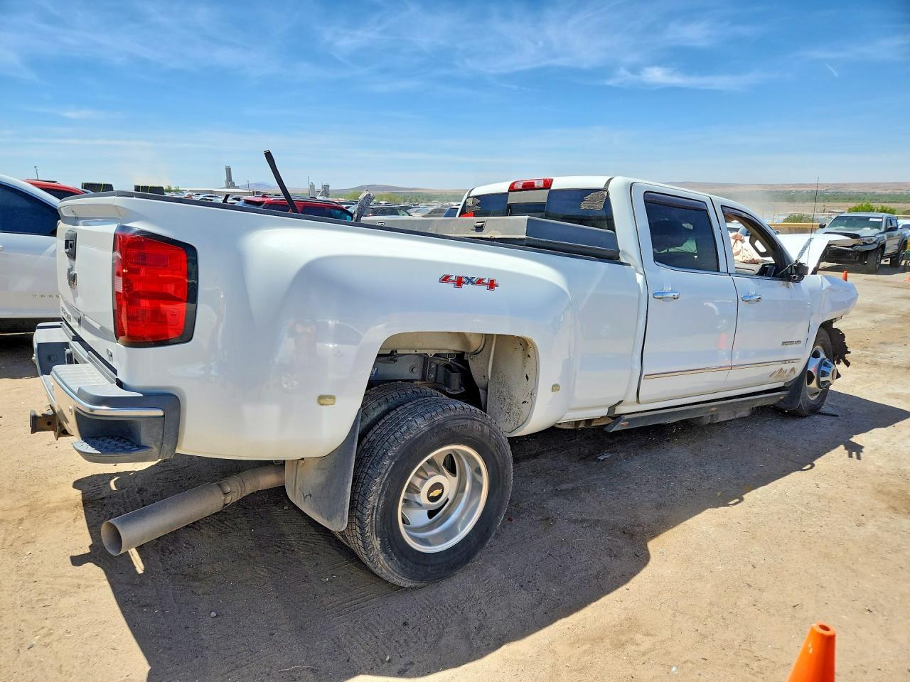 2016 Chevrolet Silverado K3500 Ltz - Фото 3