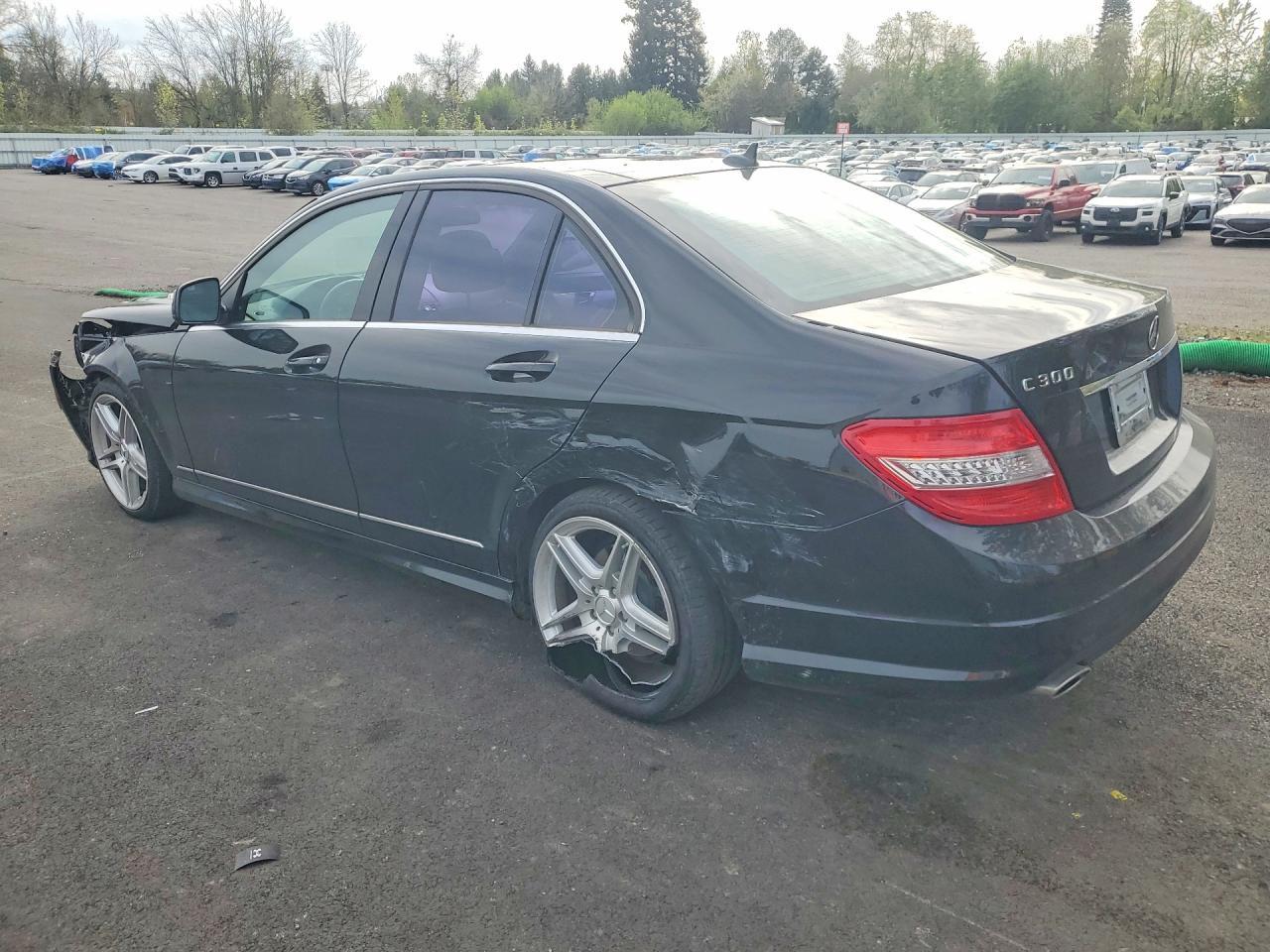 2009 Mercedes-Benz C 300 - Image 2