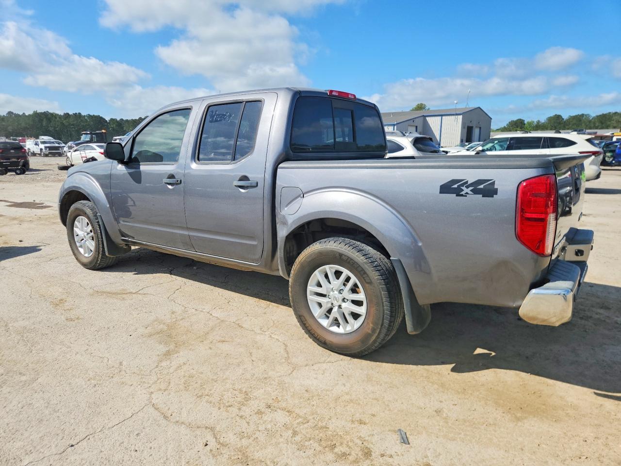 2021 Nissan Frontier Sv - Фото 2