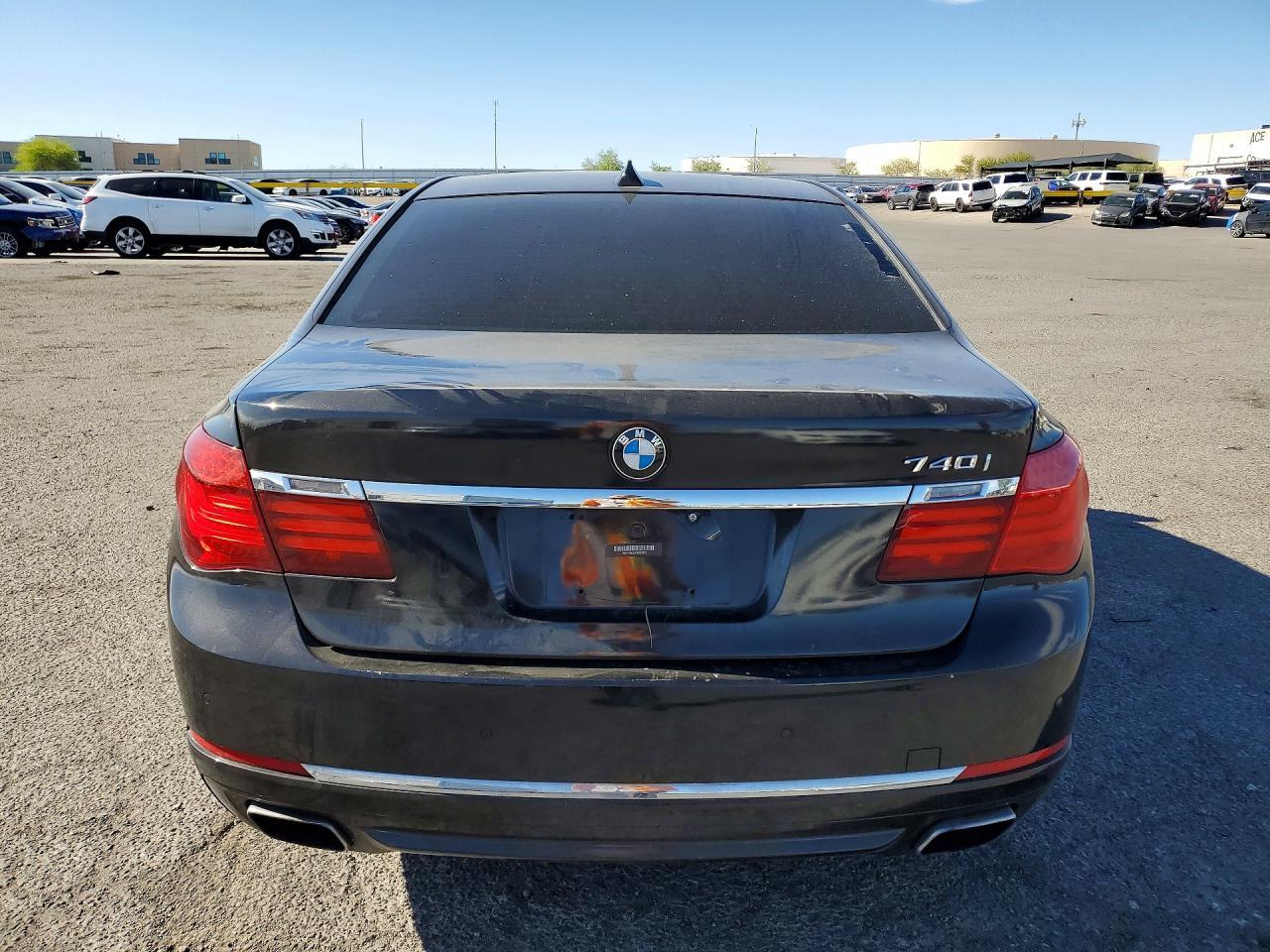 2015 BMW 740 I - Image 6