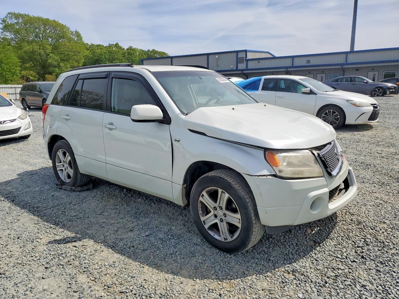 2007 Suzuki Grand Vitara Luxury - Image 4