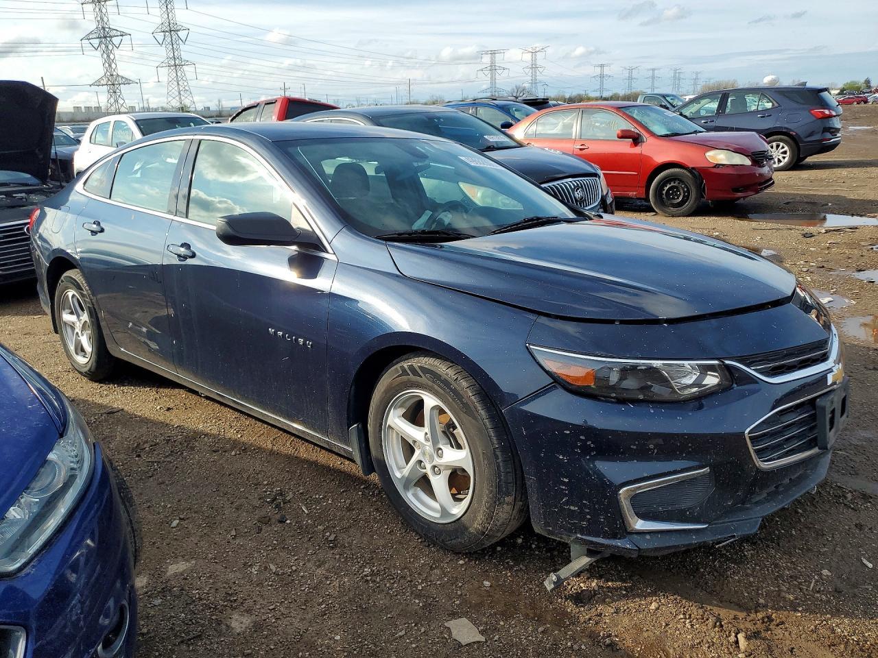 2017 Chevrolet Malibu Ls - Фото 4