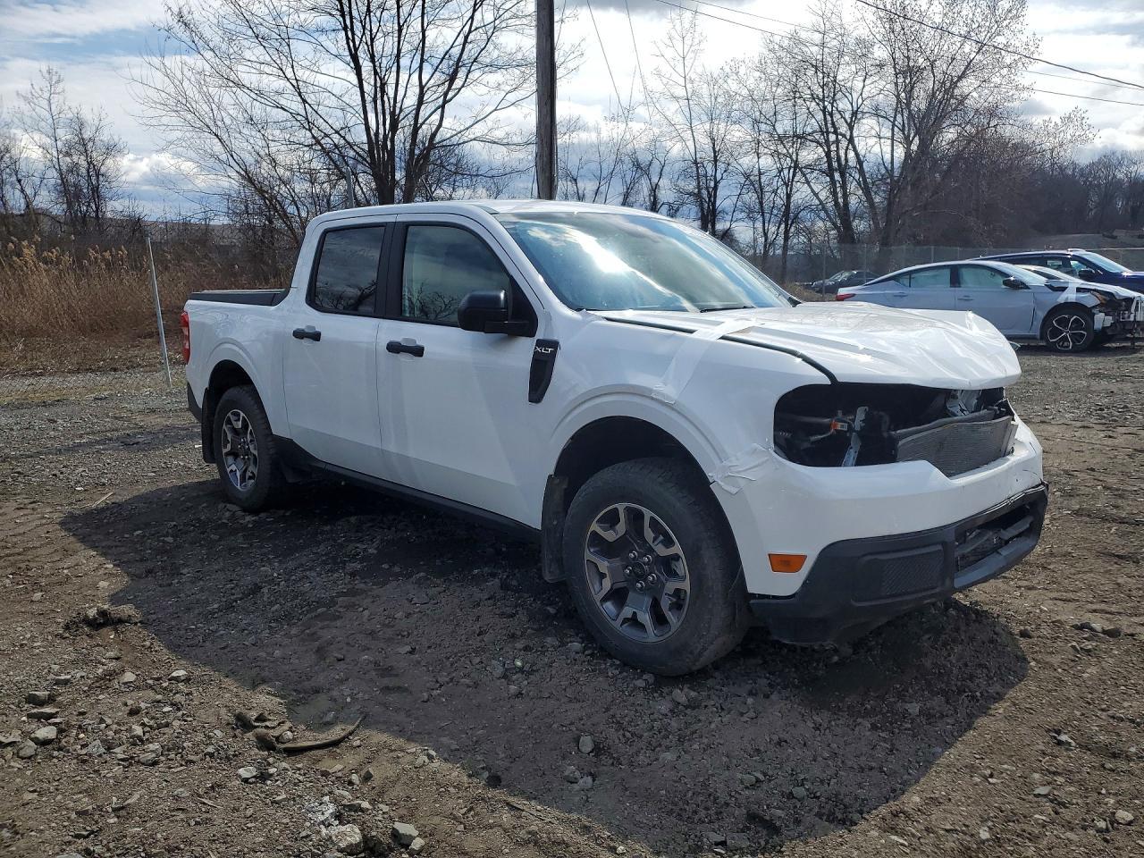 2024 Ford Maverick Awd Crew Cab 2.0L Xlt - Image 4
