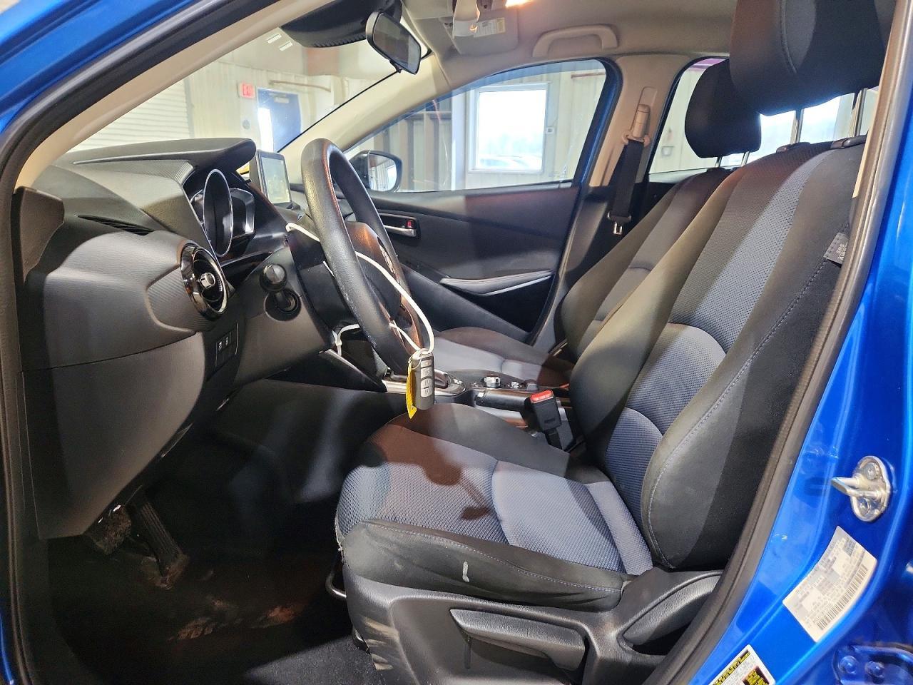 2017 Toyota Yaris Ia Base - Фото 7