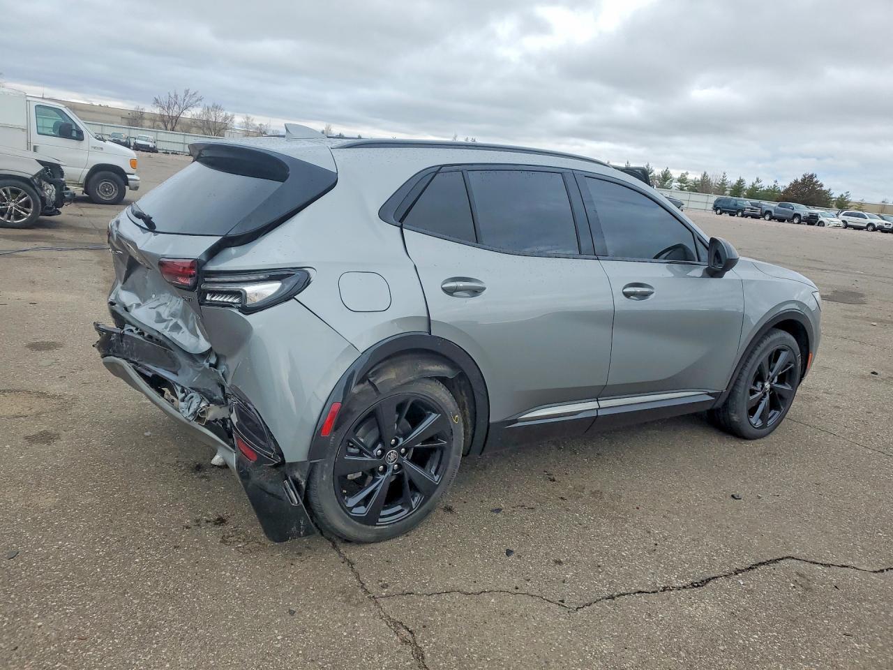 2023 Buick Envision Essence - Image 3