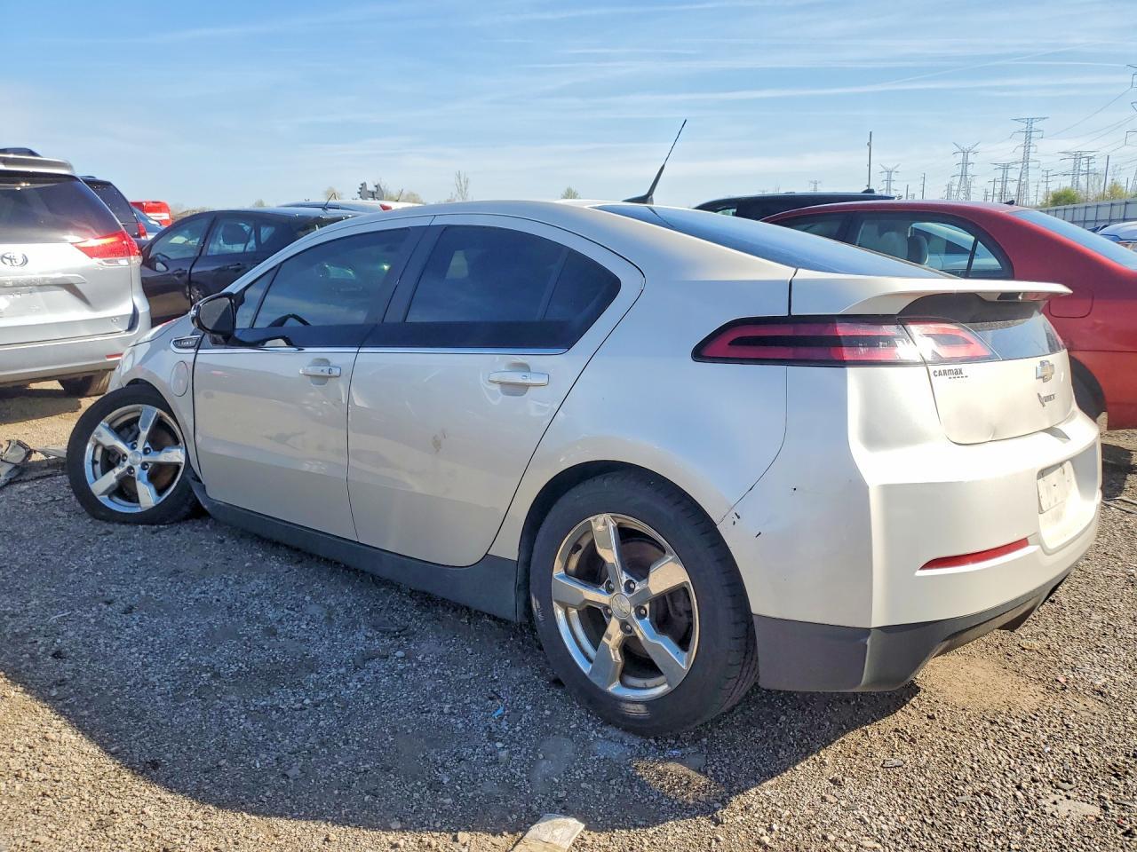 2013 Chevrolet Volt - Фото 2