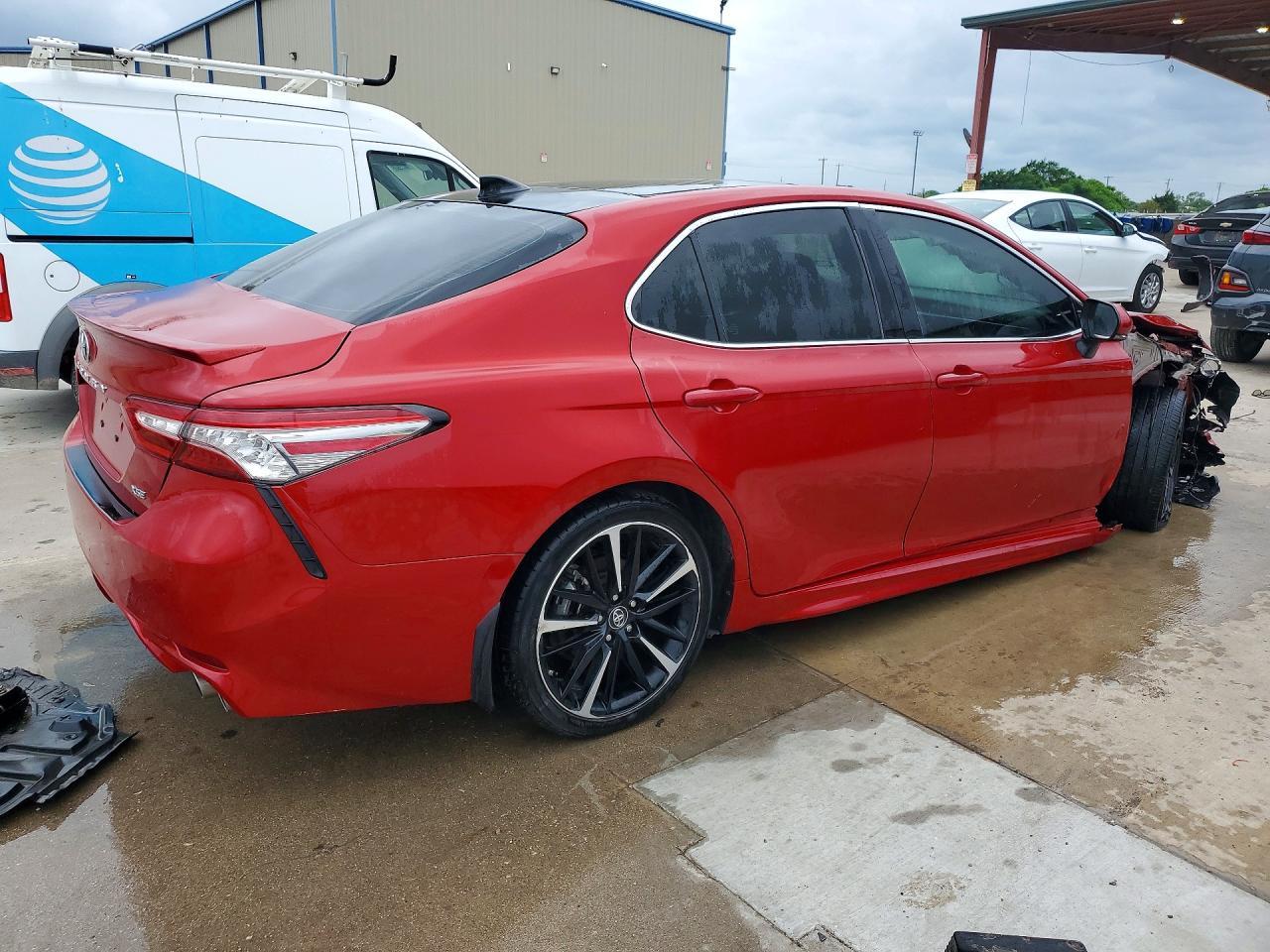 2019 Toyota Camry Xse - Image 3