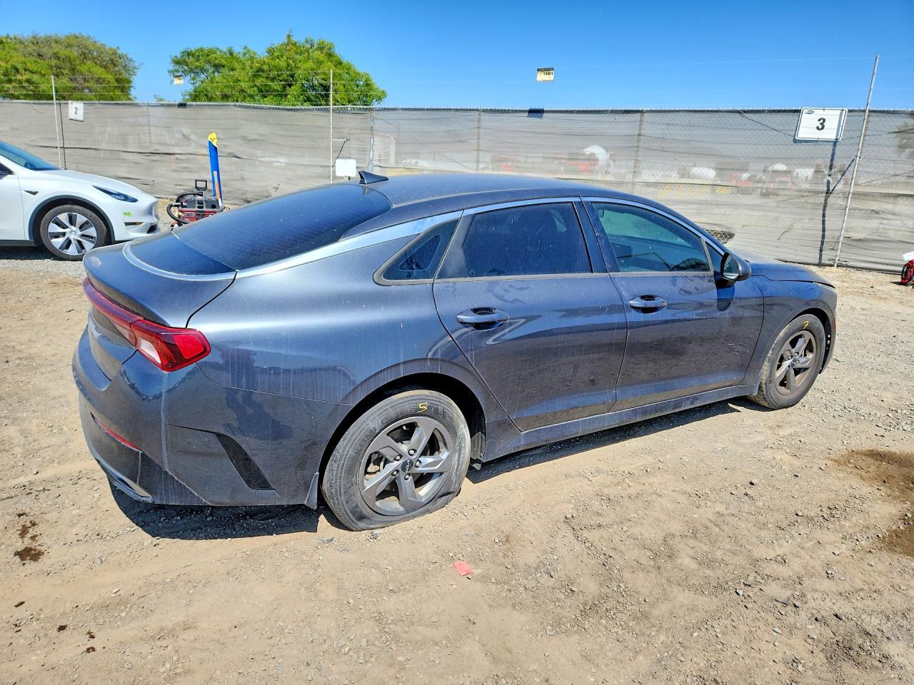 2023 Kia K5 Lxs - Image 3