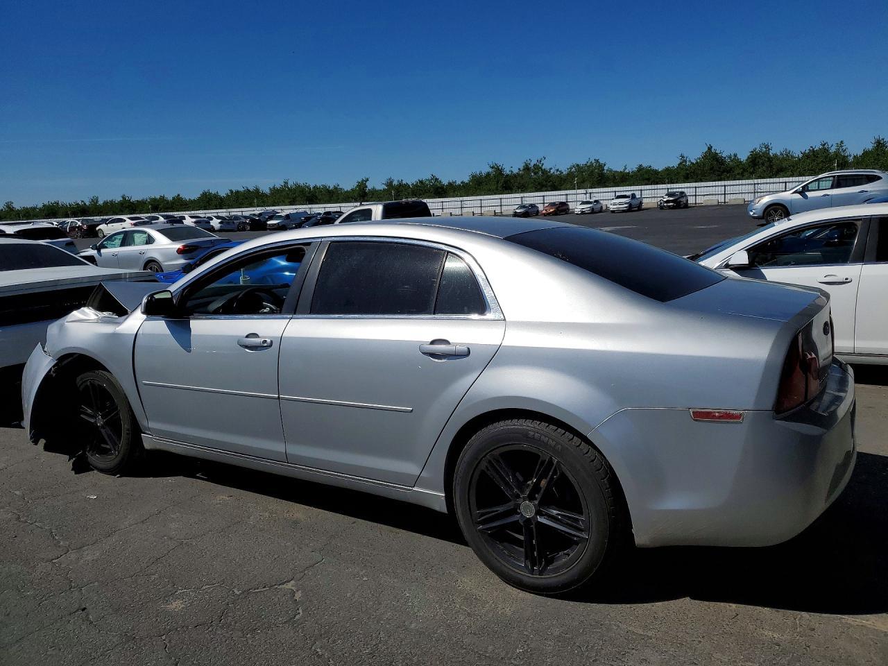 2010 Chevrolet Malibu 1Lt - Фото 2