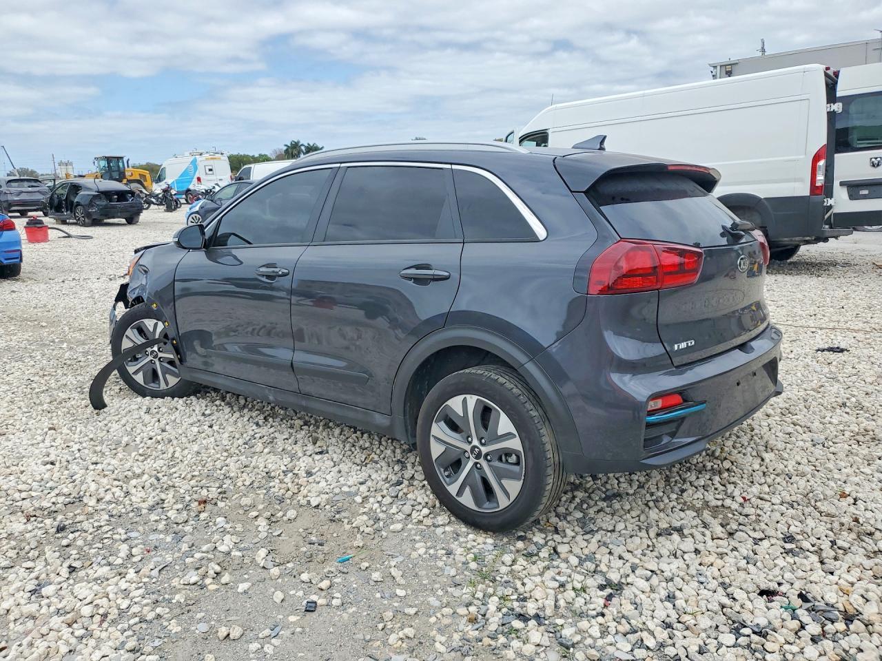 2020 Kia Niro Ex - Фото 2