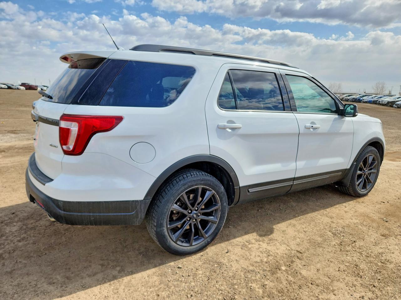 2018 Ford Explorer Xlt - Image 3