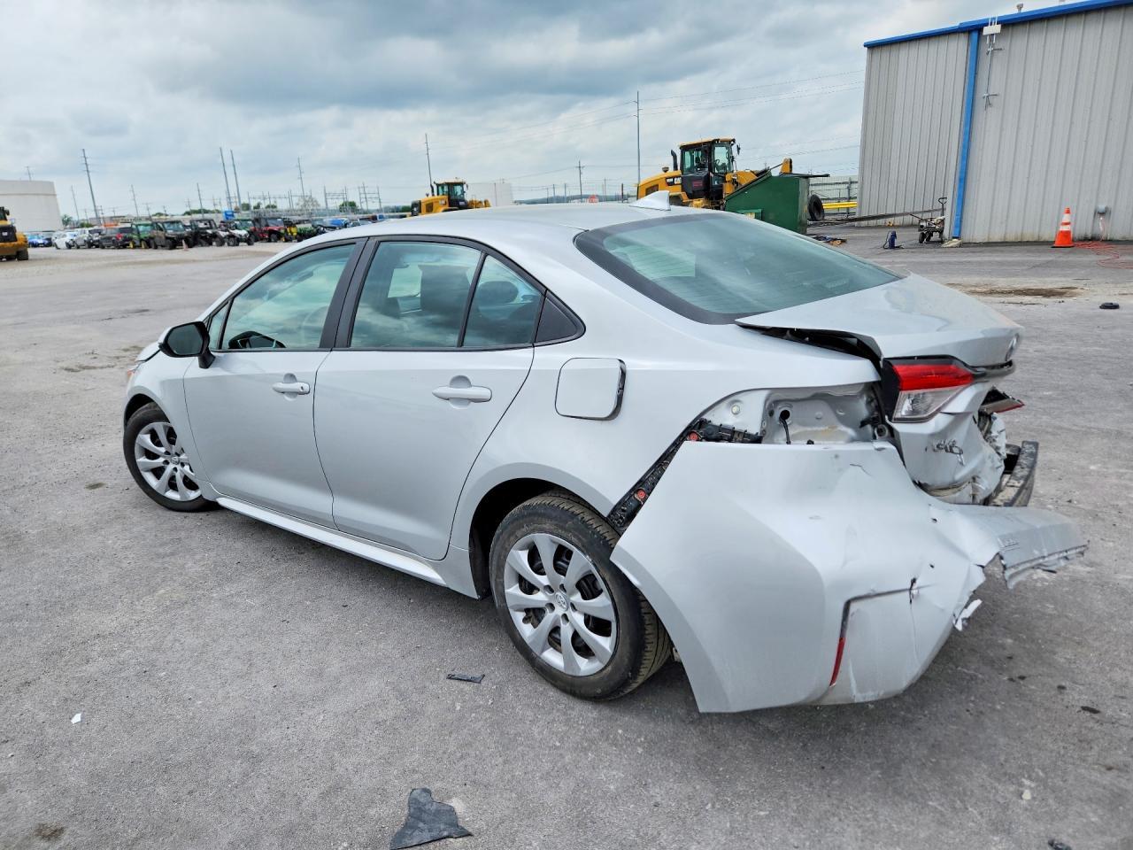 2023 Toyota Corolla Le - Image 2