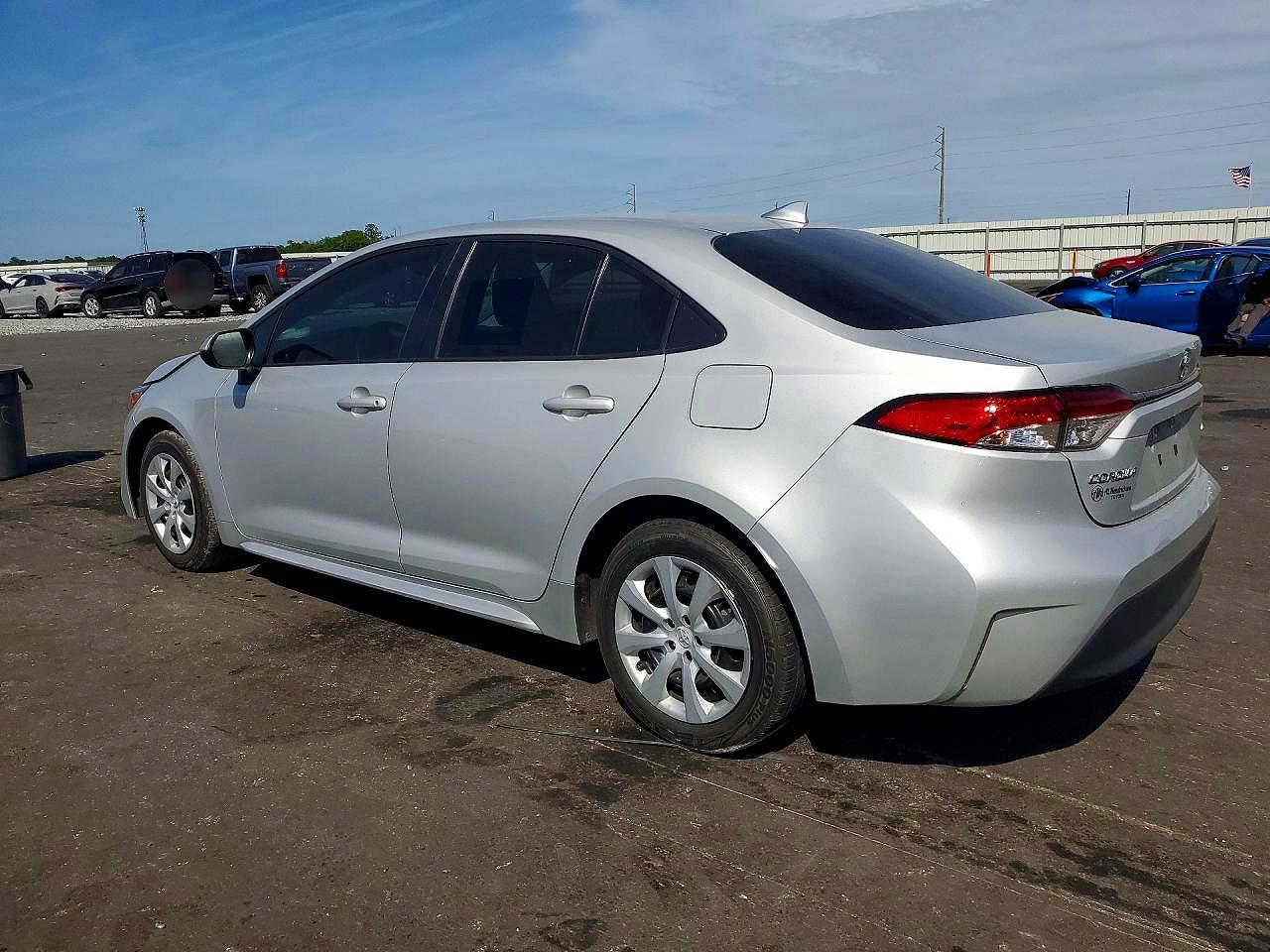 2024 Toyota Corolla Le - Фото 2