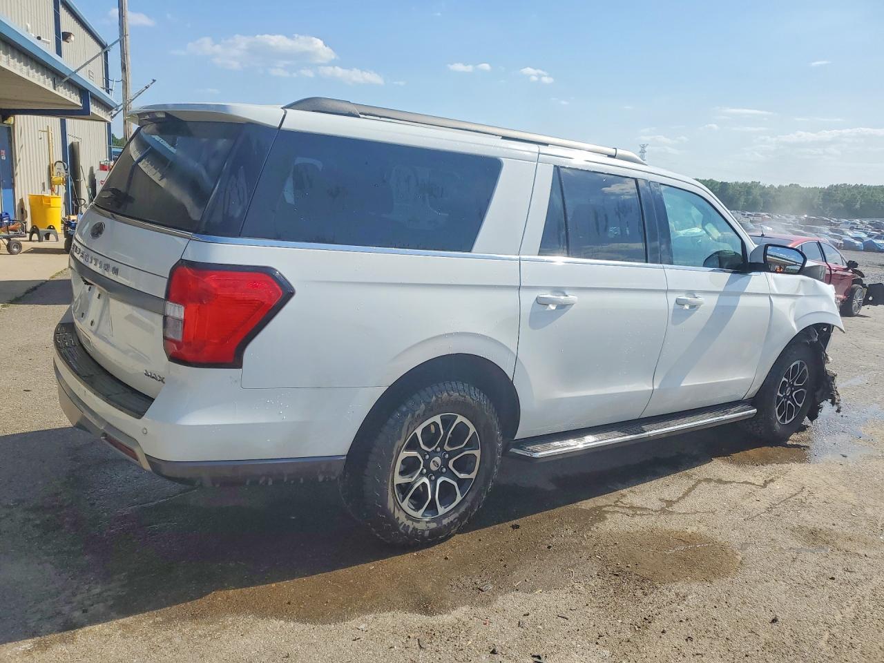2023 Ford Expedition Max Xlt - Фото 3