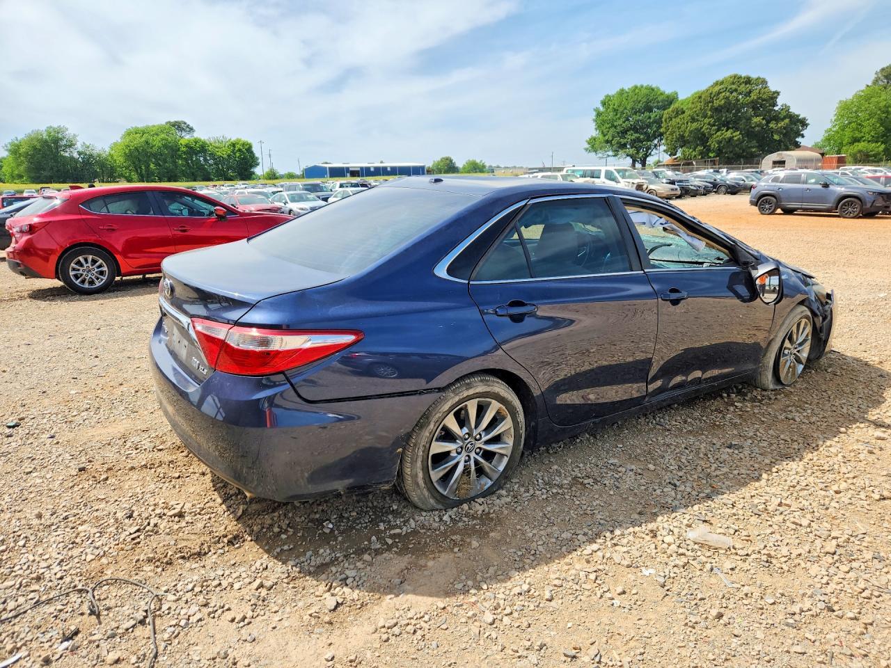 2015 Toyota Camry Hybrid Xle - Фото 3