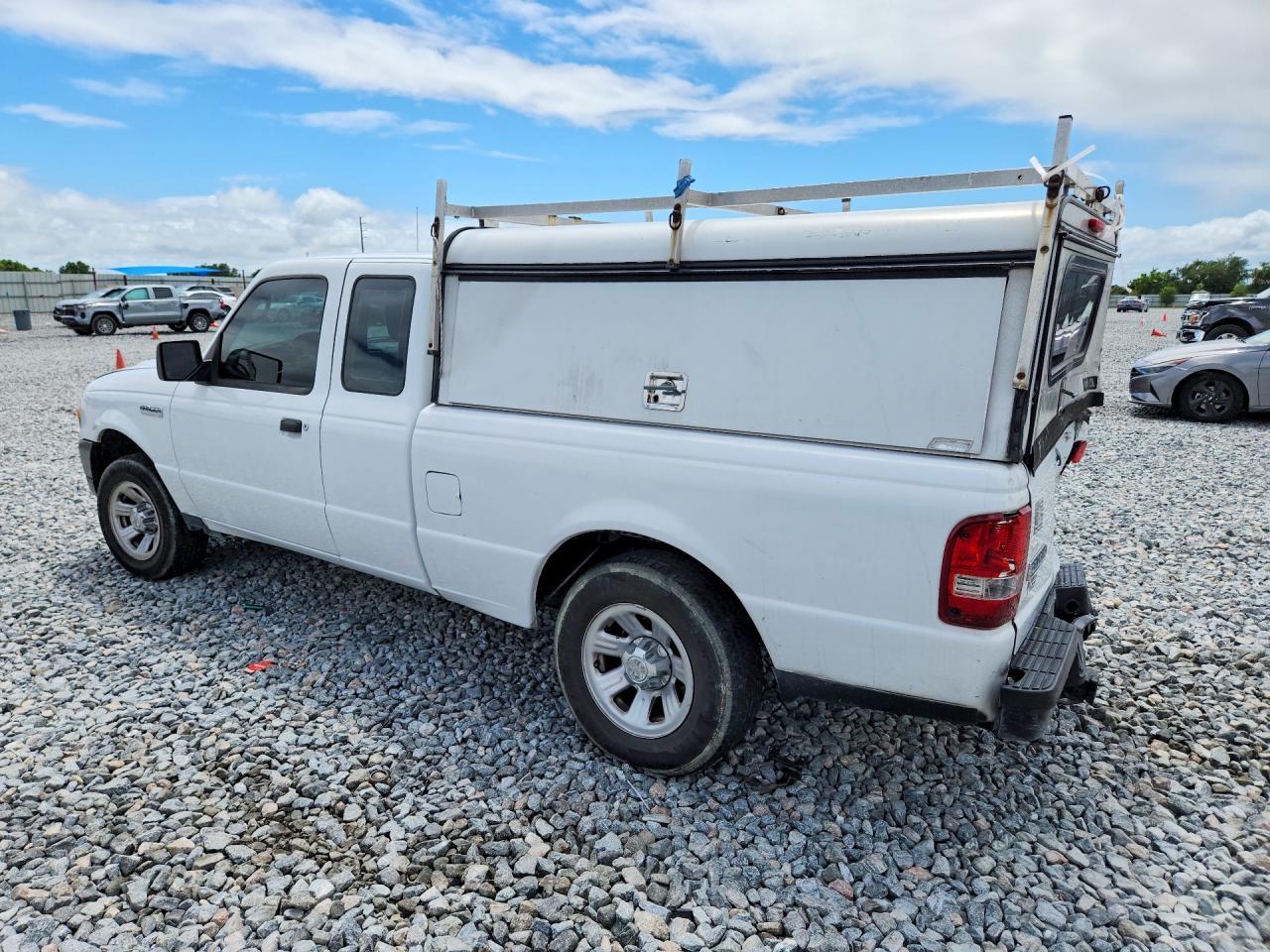2011 Ford Ranger Super Cab - Image 2