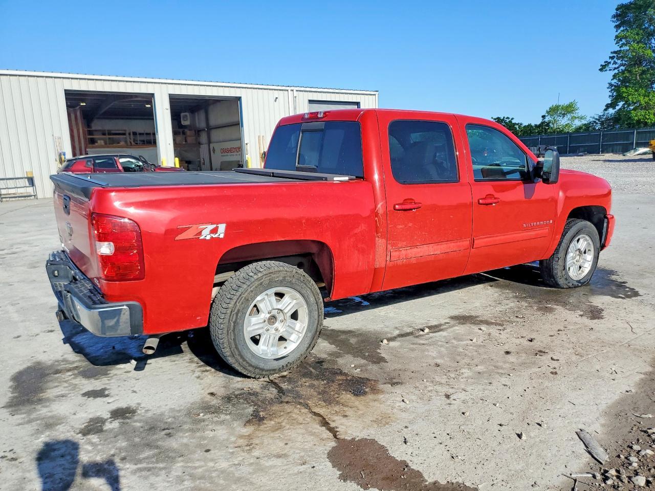 2009 Chevrolet Silverado K1500 Ltz - Image 3