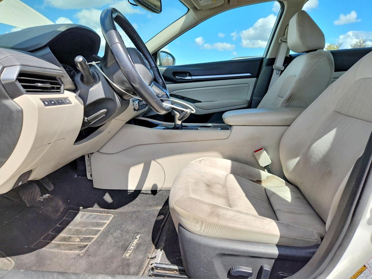 2020 Nissan Altima Sv - Image 7