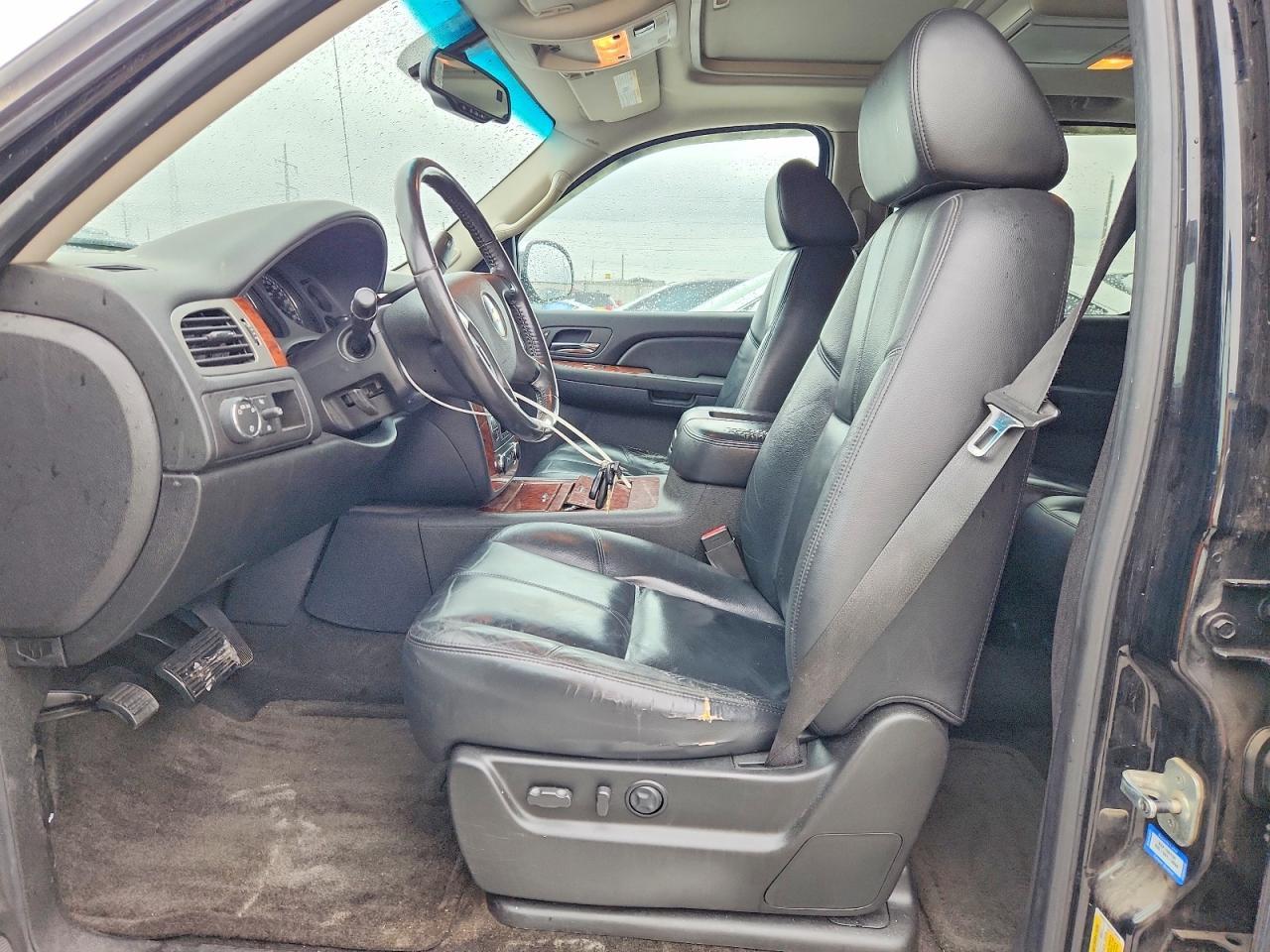 2008 Chevrolet Avalanche C1500 - Image 7