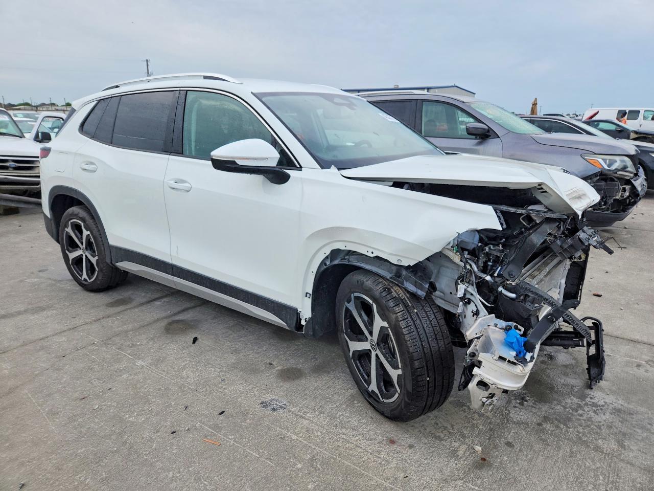 2025 Volkswagen Tiguan Se - Фото 4
