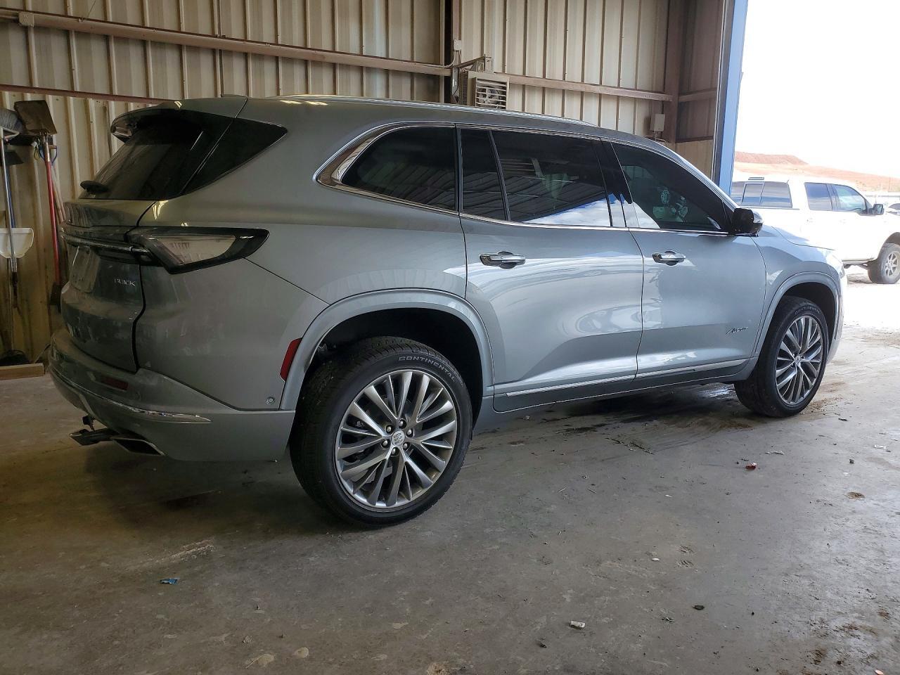 2026 Buick Enclave Avenir - Фото 3