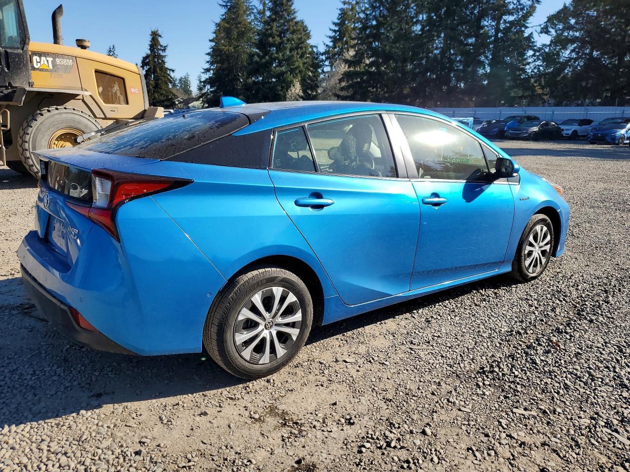 2021 Toyota Prius Xle Awd-E - Фото 3
