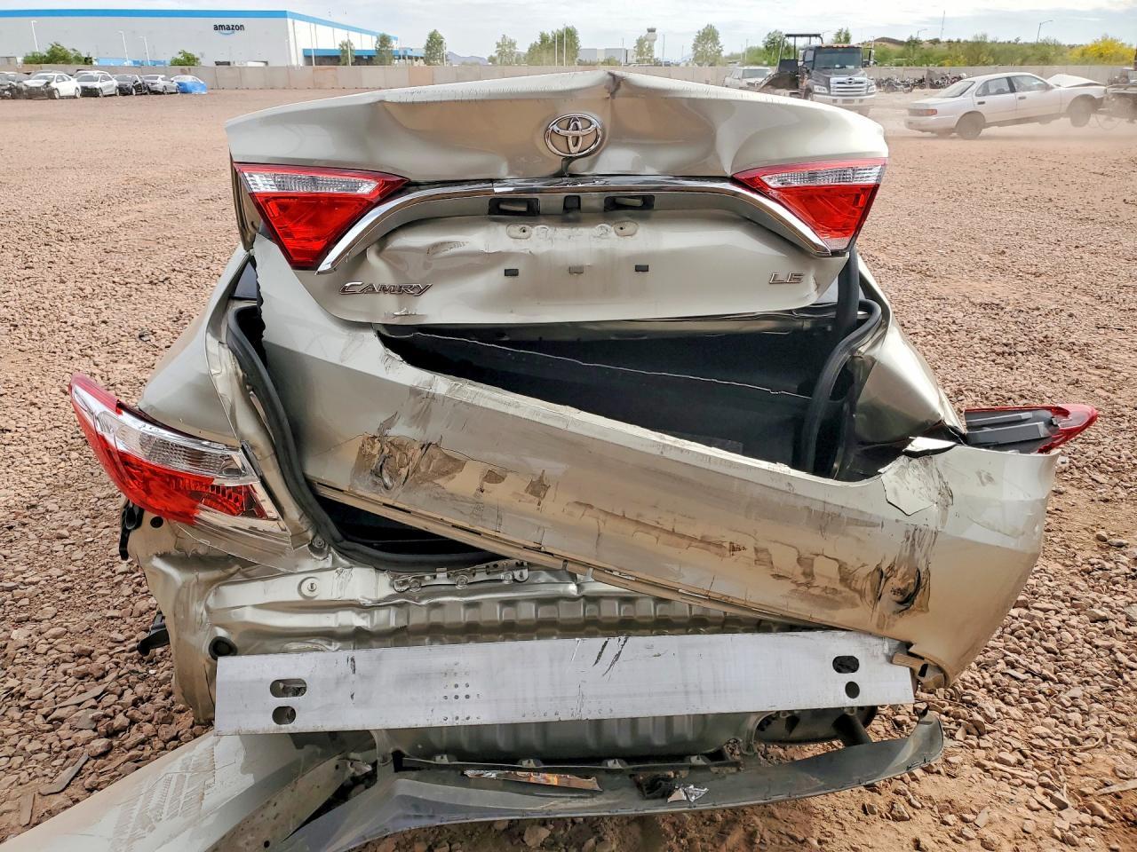 2015 Toyota Camry Le - Фото 6