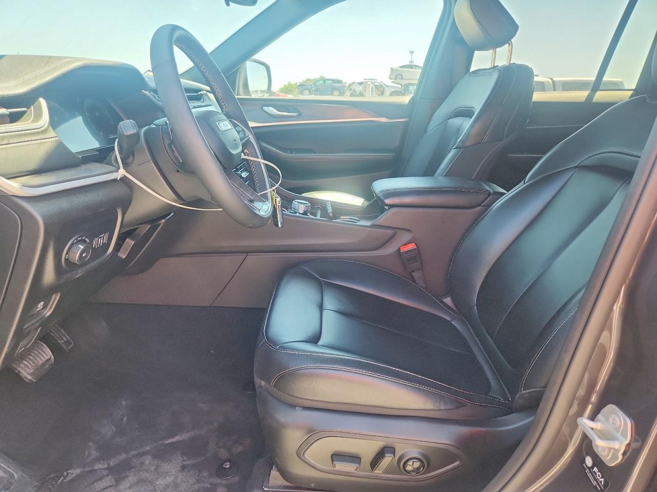 2024 Jeep Grand Cherokee Limit - Image 7
