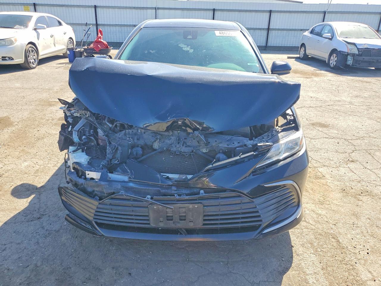 2022 Toyota Camry Le - Фото 5