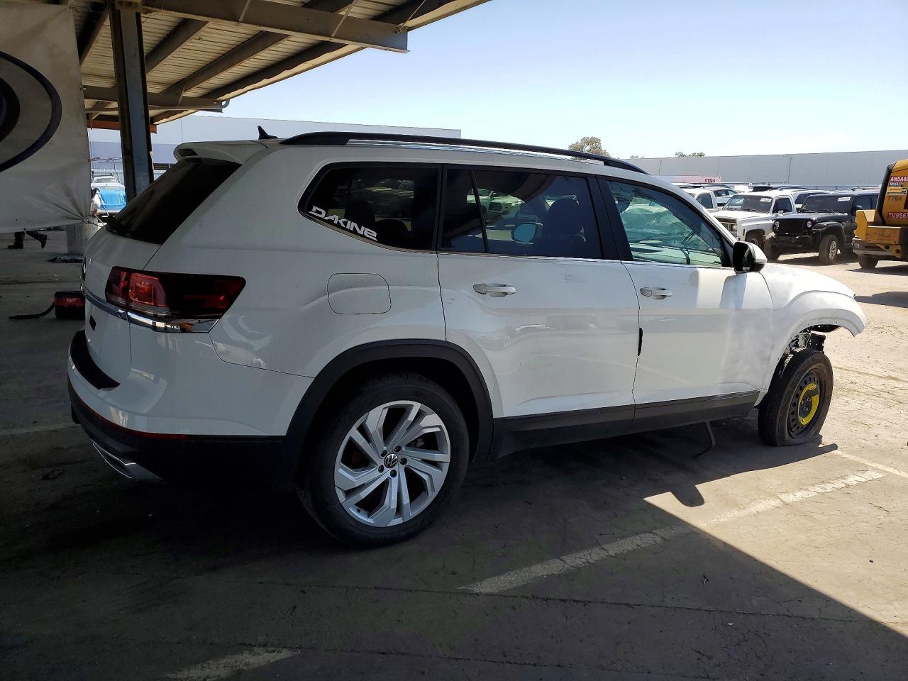 2021 Volkswagen Atlas Se - Image 3