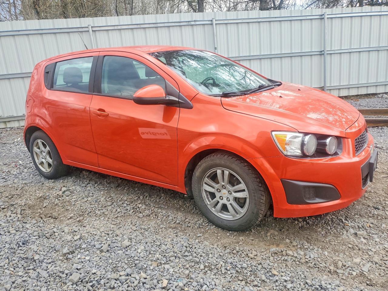 2012 Chevrolet Sonic Ls - Image 4
