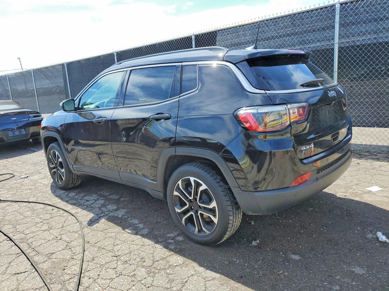 2022 Jeep Compass Limited - Фото 2