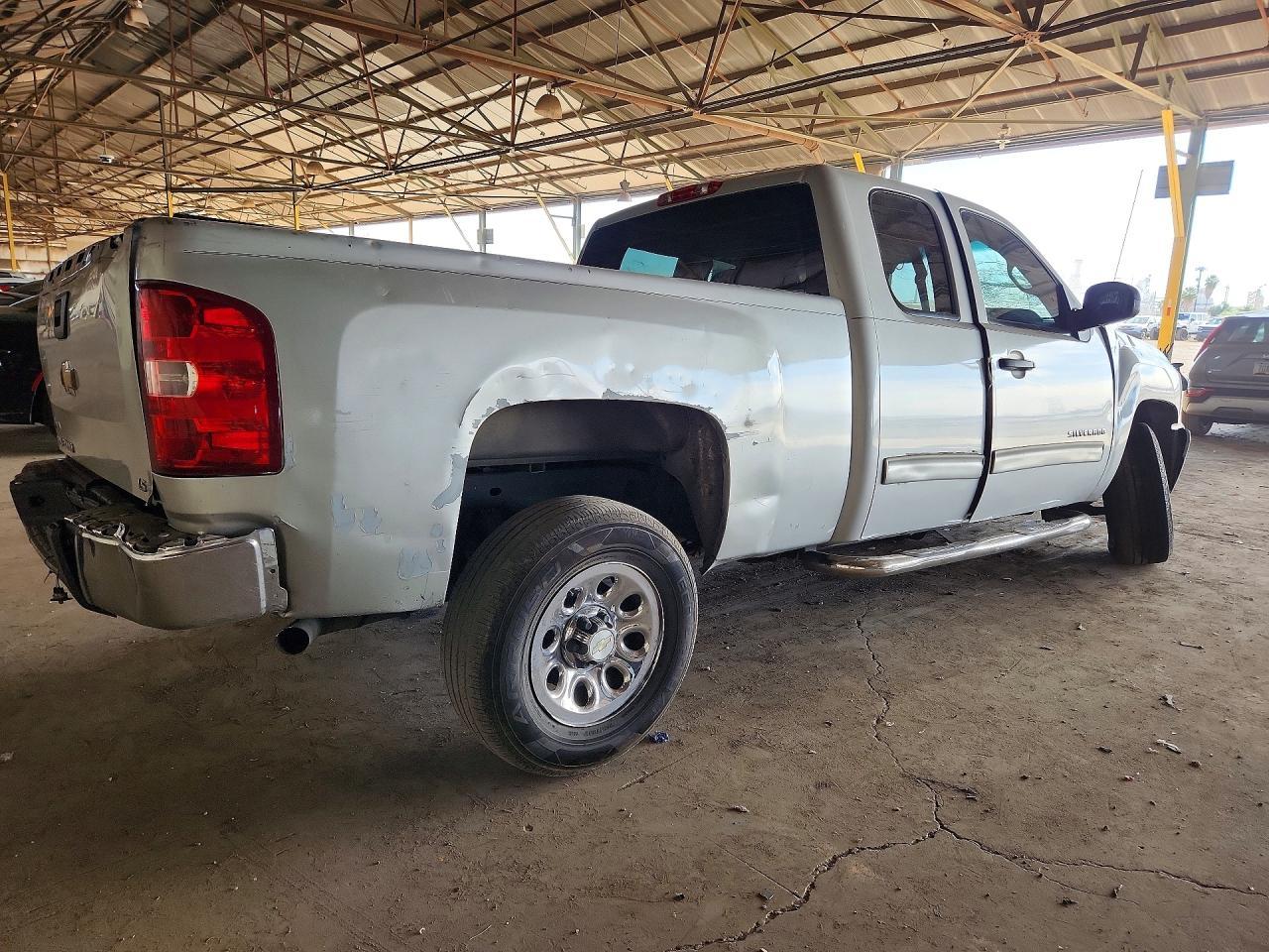 2011 Chevrolet Silverado C1500 Ls - Фото 3