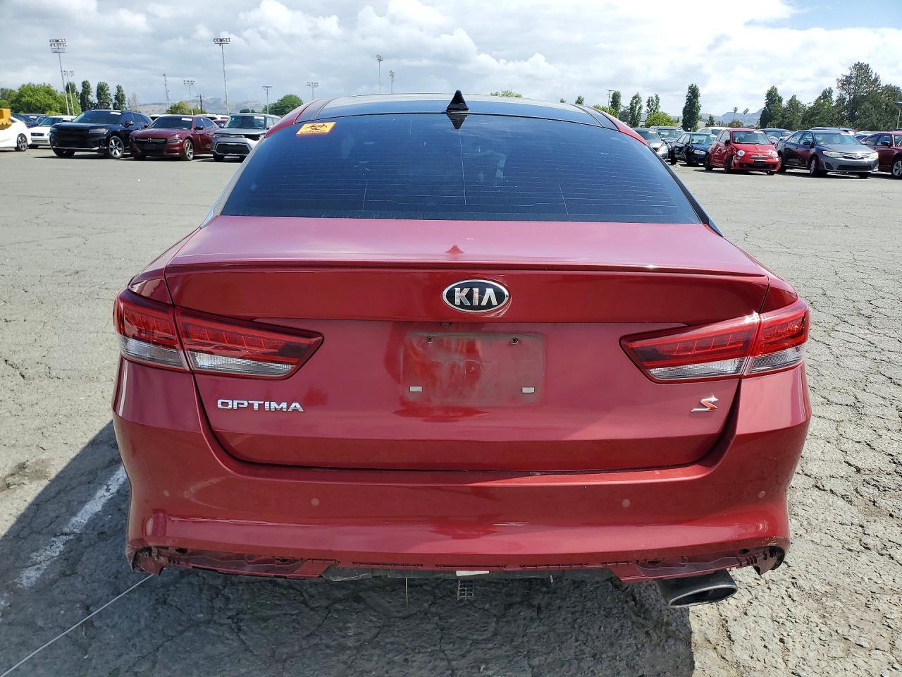 2018 Kia Optima S - Фото 6