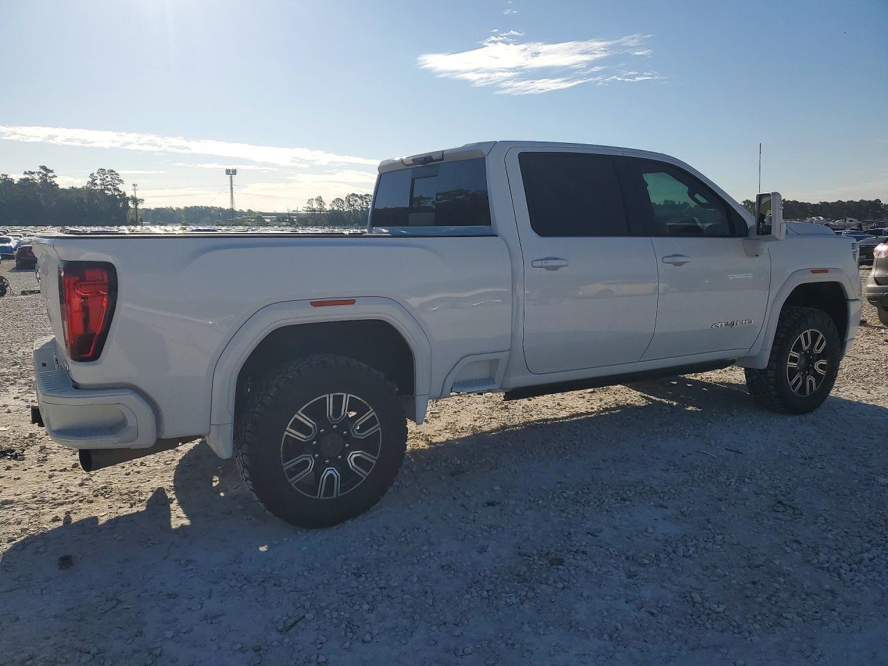 2022 GMC Sierra K2500 At4 - Фото 3