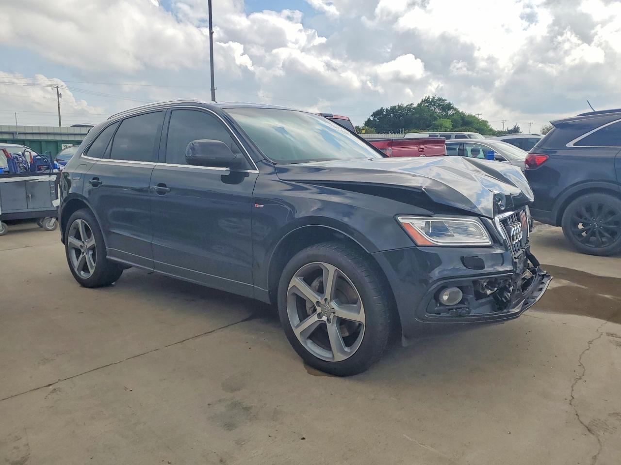 2014 Audi Q5 Premium Plus - Image 4