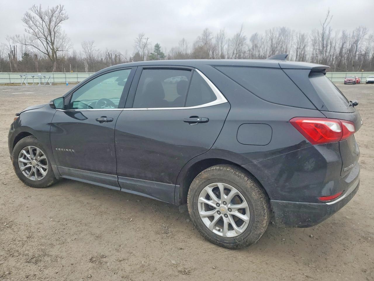 2019 Chevrolet Equinox Lt - Image 2