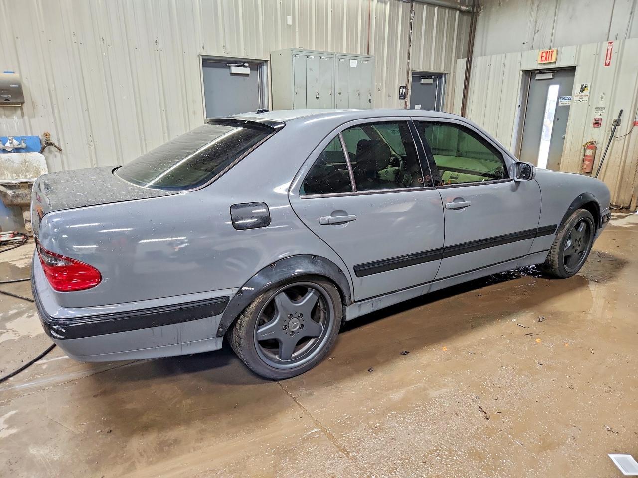2001 Mercedes-Benz E 430 - Image 3