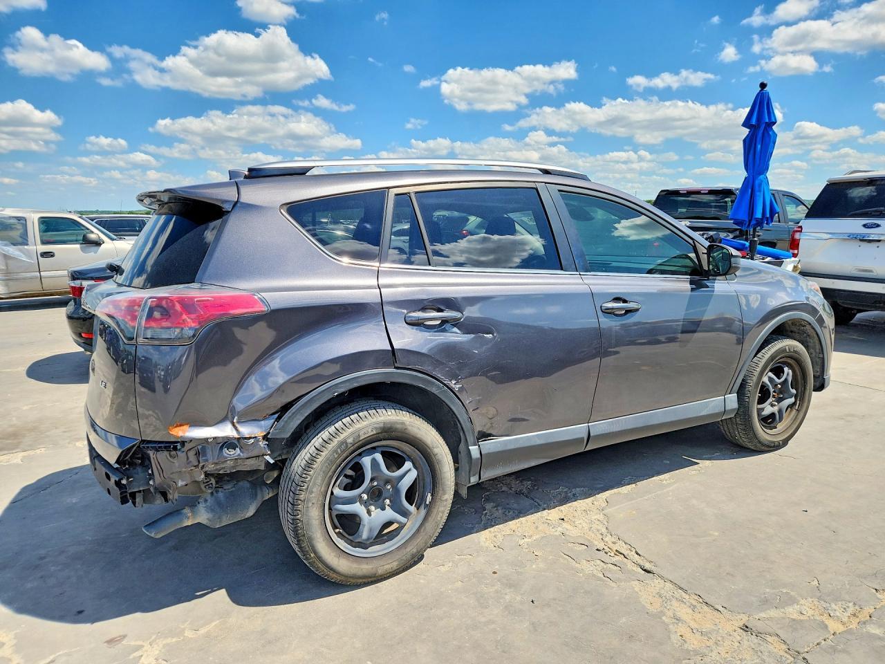 2018 Toyota Rav4 Le - Фото 3