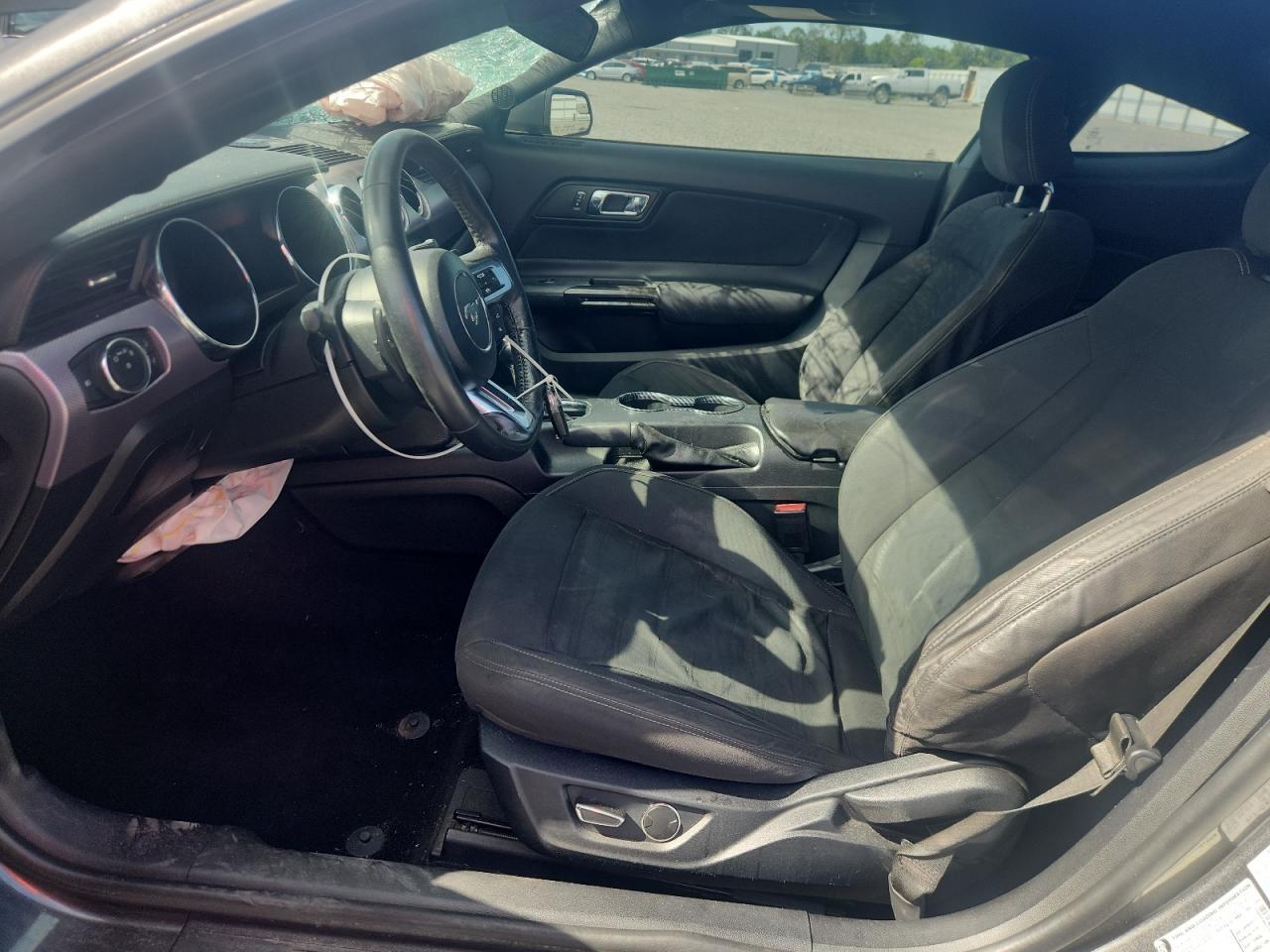 2016 Ford Mustang - Фото 7