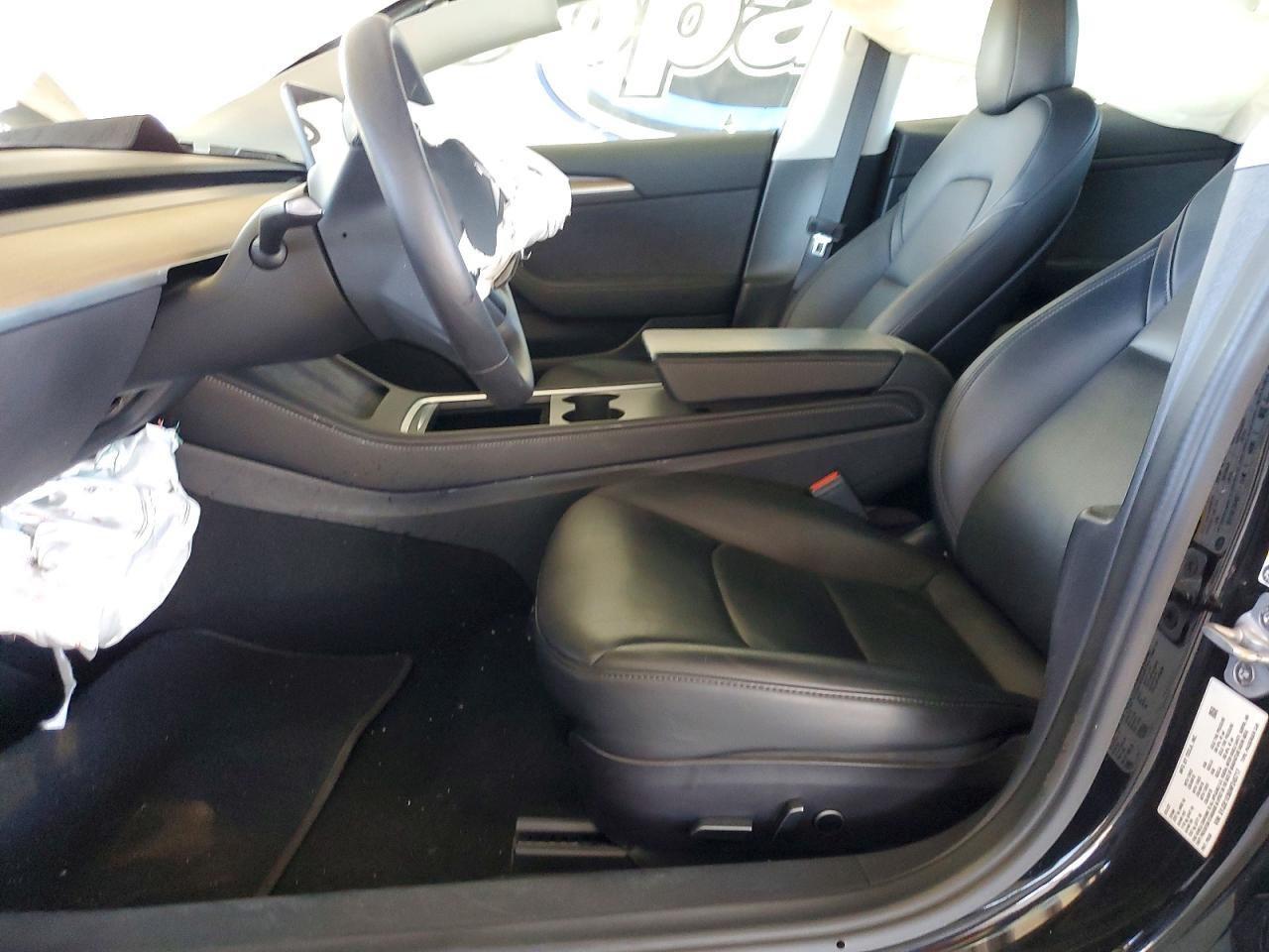 2022 Tesla Model 3 - Image 7