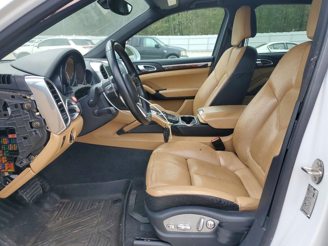 2018 Porsche Cayenne - Image 7