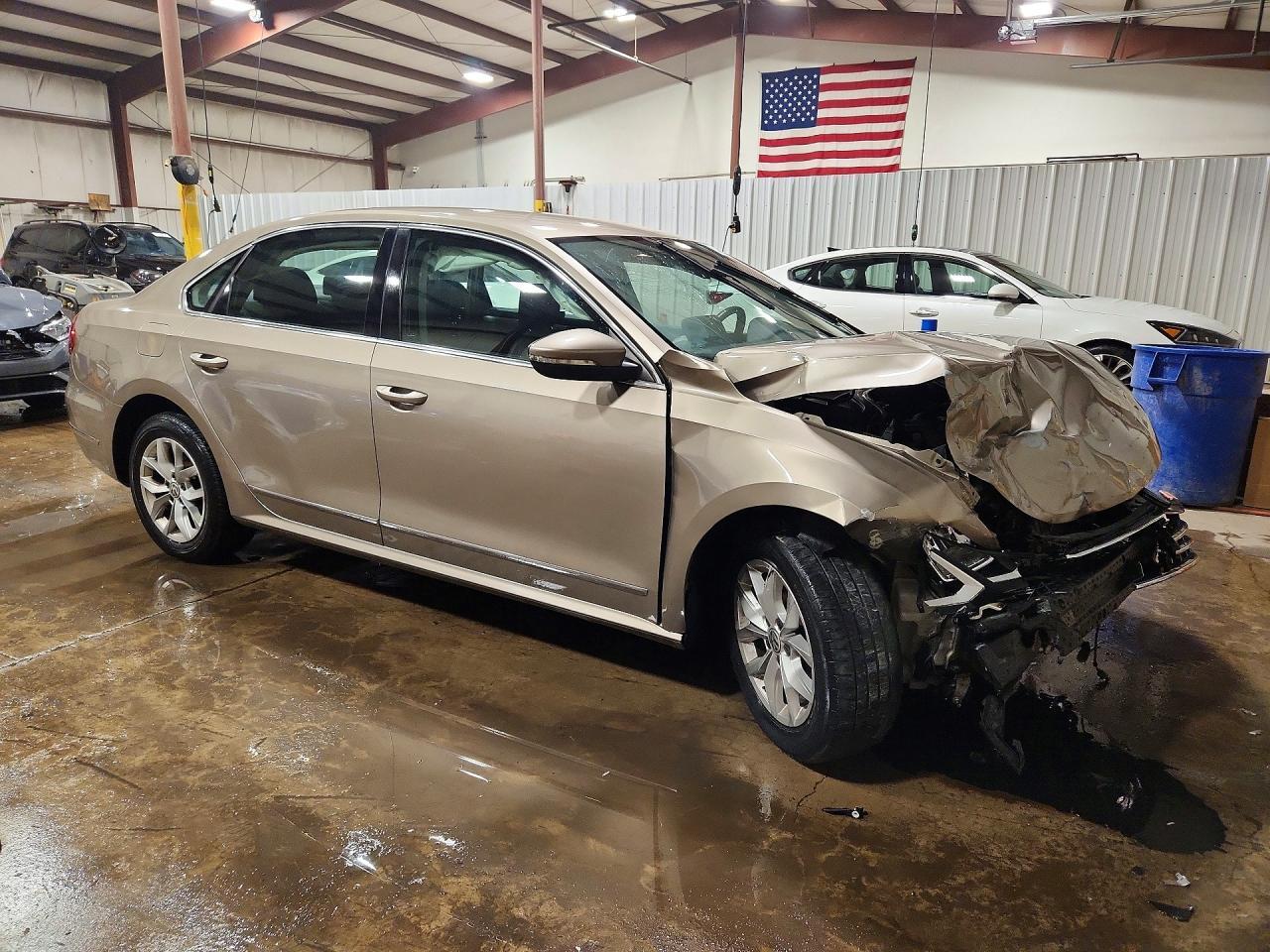 2016 Volkswagen Passat S - Фото 4