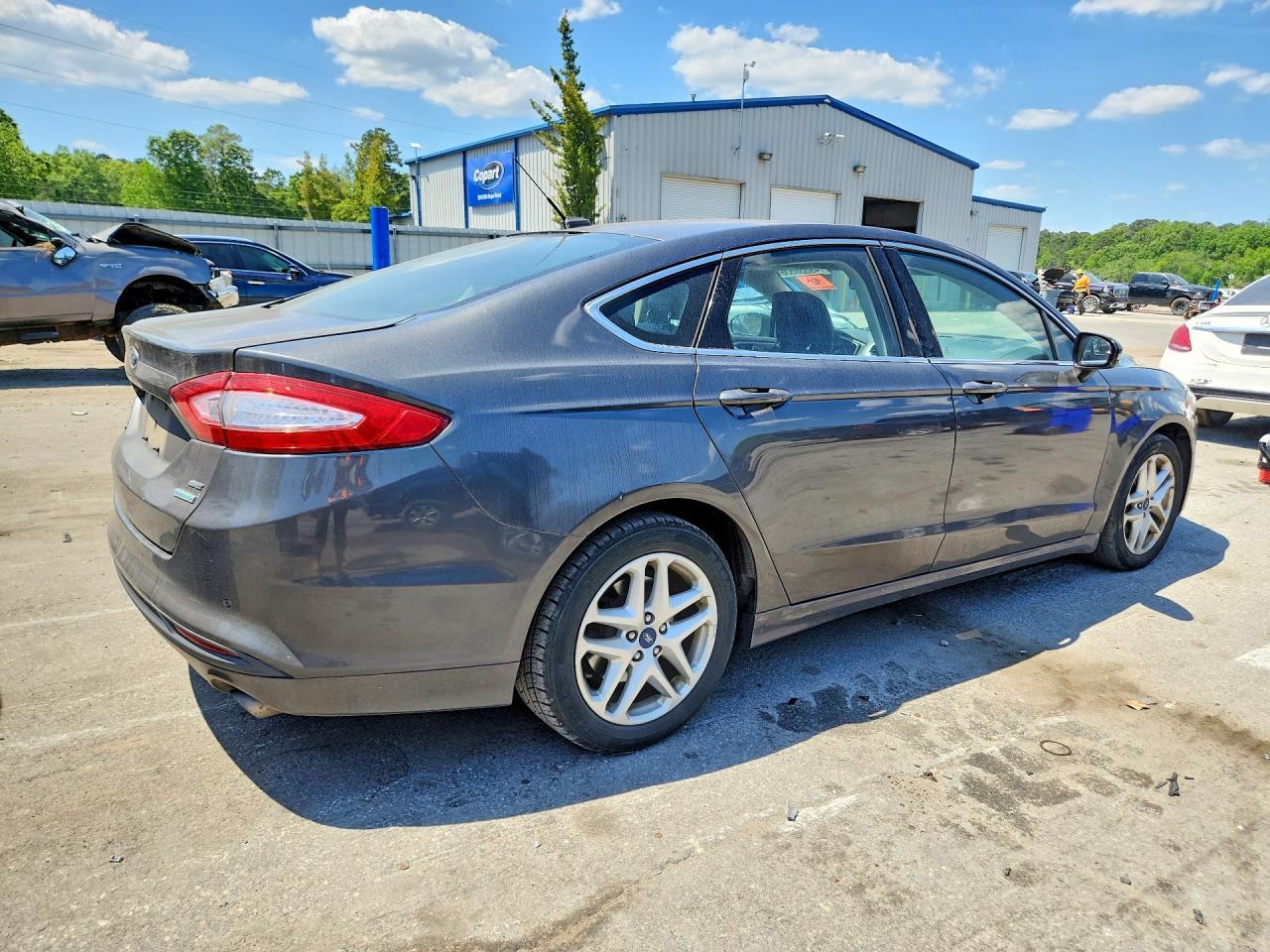 2015 Ford Fusion Se - Фото 3