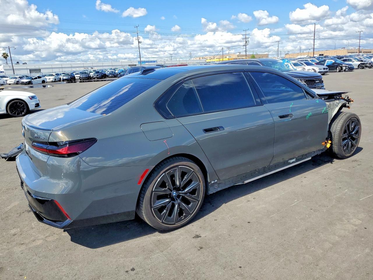 2024 BMW I7 Edrive50 - Image 3
