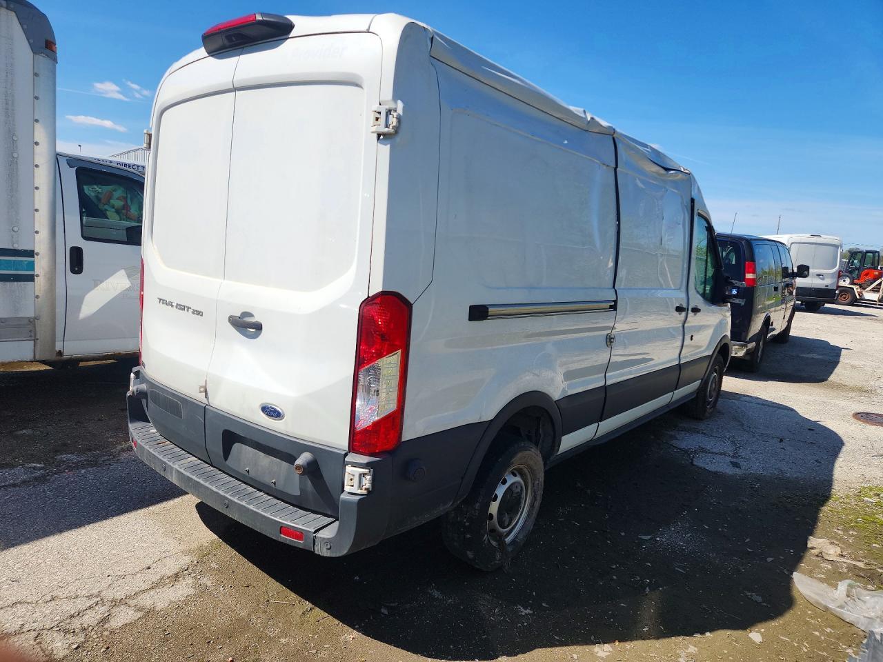 2018 Ford Transit T-250 - Image 3