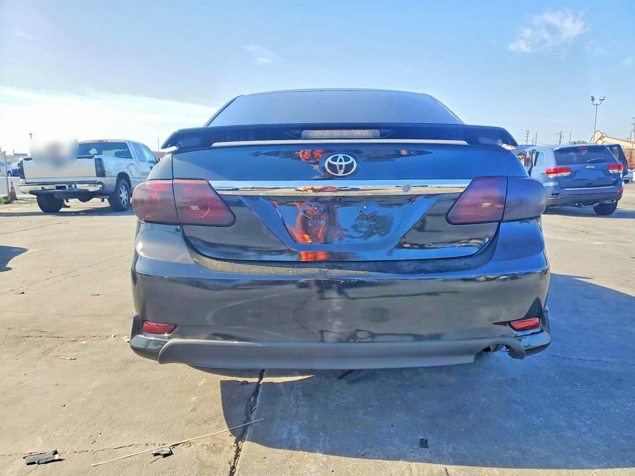 2013 Toyota Corolla S - Image 6