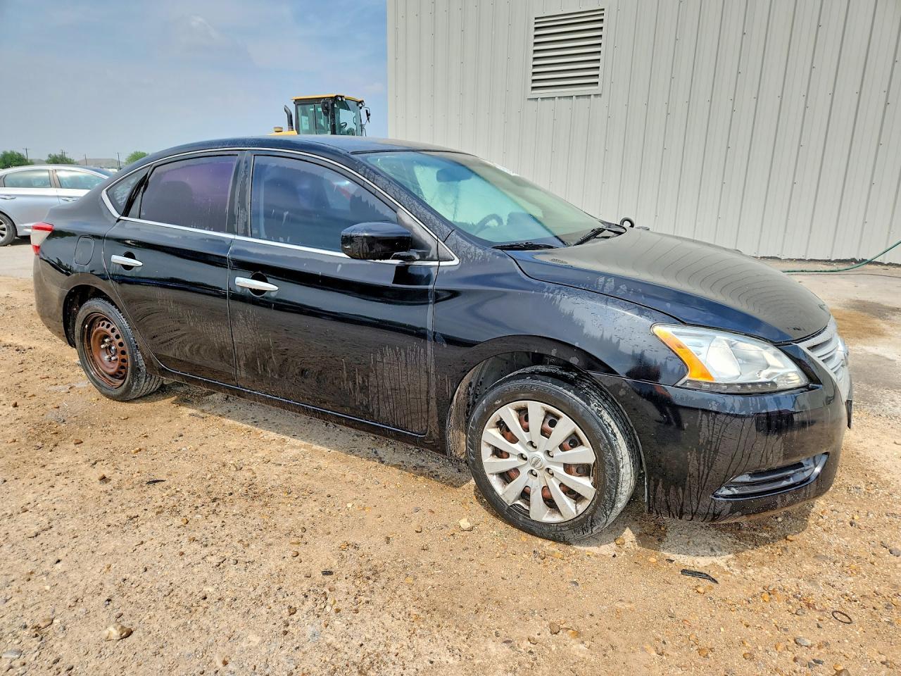 2015 Nissan Sentra S - Фото 4